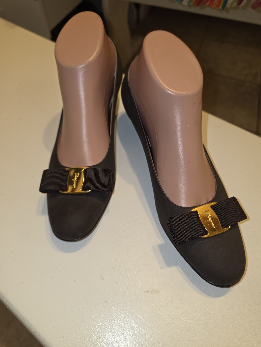 SALVATORE FERRAGAMO Signature Bow Heels Ballet Flats Brown Size 8AA Pre-owned!
